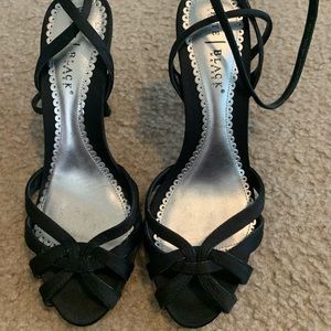 Black house white market heels great condition